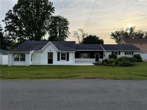 Homes For Sale - 11753 Oakview Rd Rd<br/> Crawford County, Conneaut Lake, PA 16316