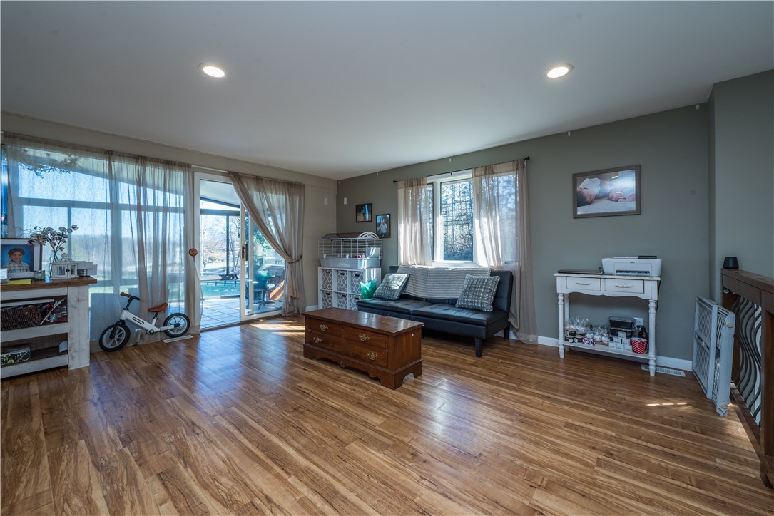 Unity Twp, Pennsylvania 15650, United States, 3 Bedrooms Bedrooms, ,2 BathroomsBathrooms,Residential,Active,8100