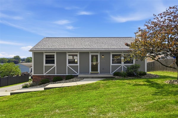 390 GEMINI DR, FREEDOM, PA 15042 - Image 8a0b85671bac60a85e5b0d2f205e168f/2977783346