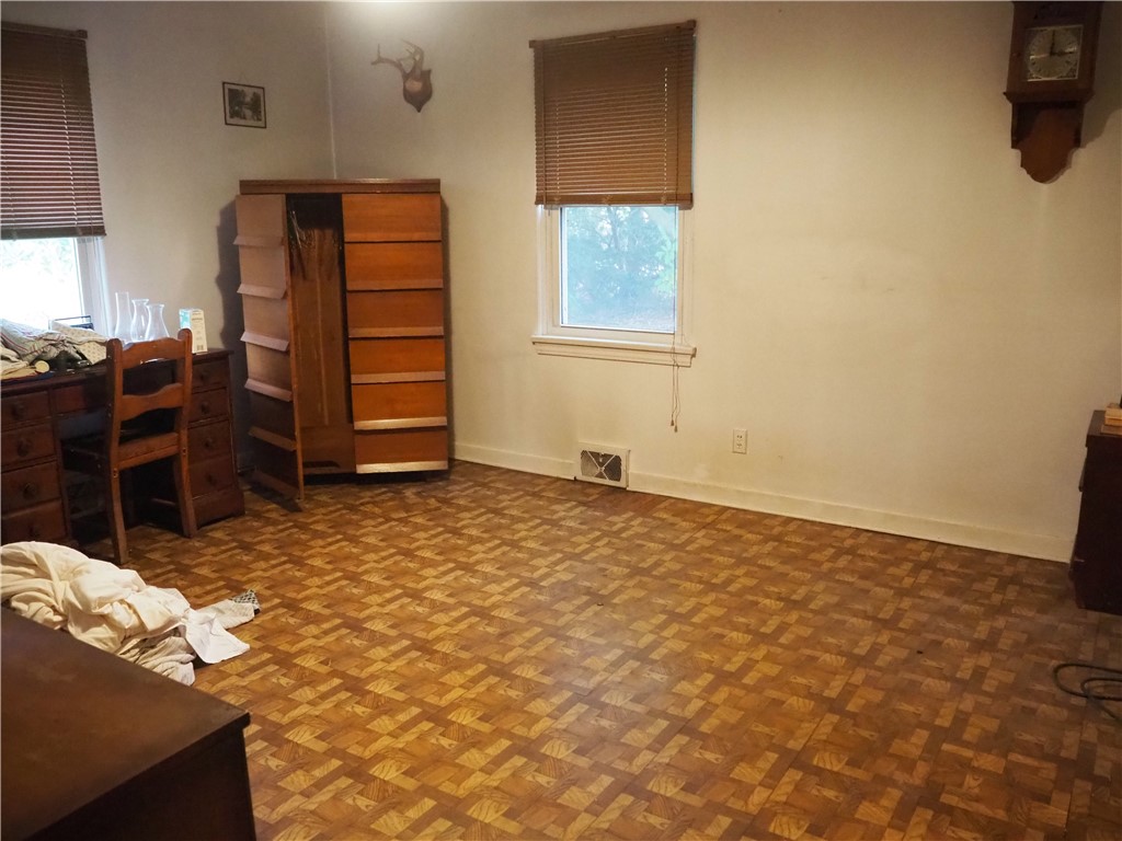 Connoquenessing Twp, Pennsylvania 16053, United States, 3 Bedrooms Bedrooms, ,1 BathroomBathrooms,Residential,Active,234070