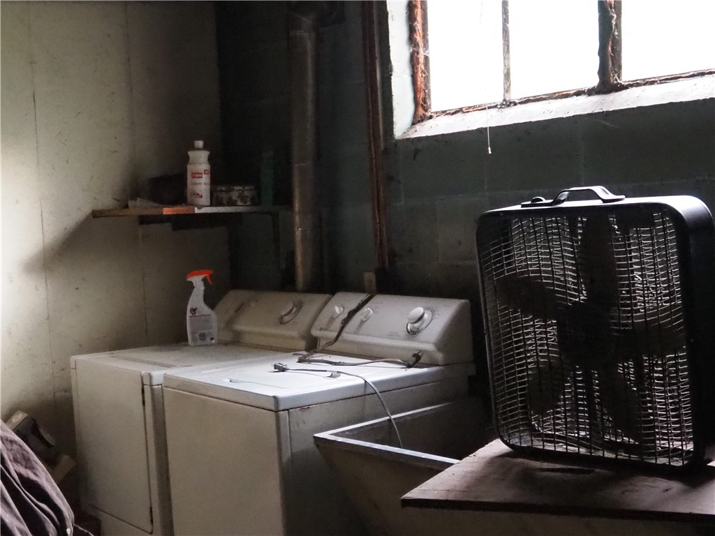 Connoquenessing Twp, Pennsylvania 16053, United States, 3 Bedrooms Bedrooms, ,1 BathroomBathrooms,Residential,Active,234070