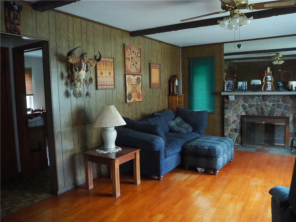 106 Orchard Dr