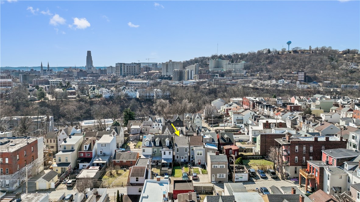 Bloomfield, Pennsylvania 15224, United States, 2 Bedrooms Bedrooms, ,1 BathroomBathrooms,Residential,Contingent,86580