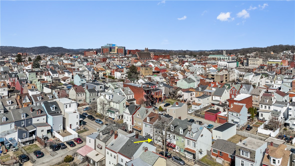 Bloomfield, Pennsylvania 15224, United States, 2 Bedrooms Bedrooms, ,1 BathroomBathrooms,Residential,Contingent,86580