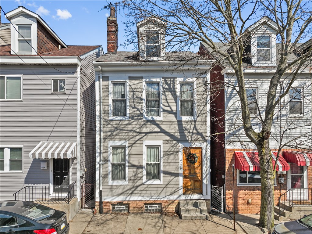 Bloomfield, Pennsylvania 15224, United States, 2 Bedrooms Bedrooms, ,1 BathroomBathrooms,Residential,Contingent,86580