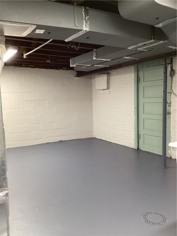 McKeesport, Pennsylvania 15132, United States, 2 Bedrooms Bedrooms, ,1 BathroomBathrooms,Residential,Active,254241