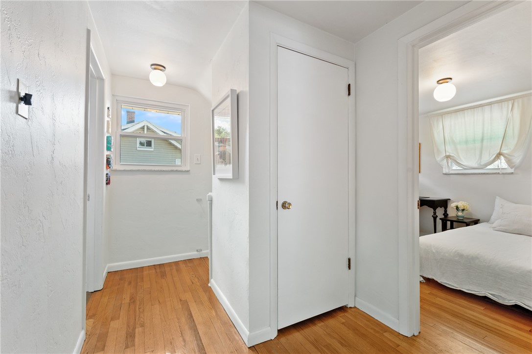 Sewickley, Pennsylvania 15143, United States, 3 Bedrooms Bedrooms, ,2 BathroomsBathrooms,Residential,Contingent,208908