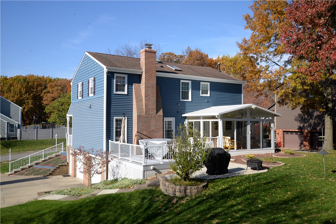 220 Hunting Ridge Trl