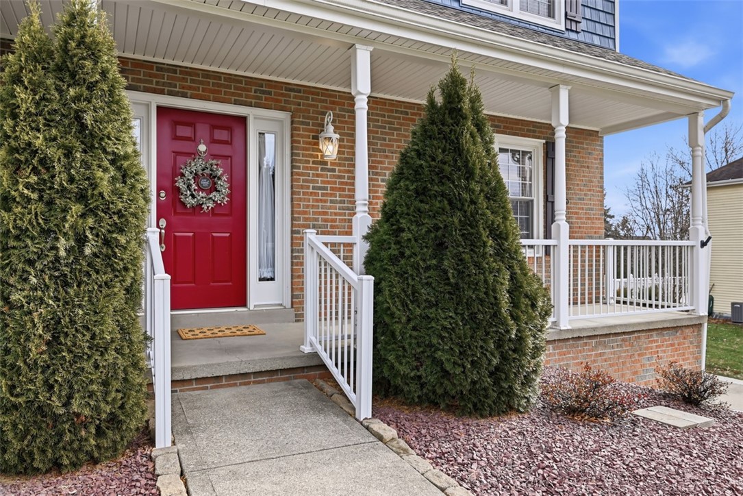 220 Hunting Ridge Trl