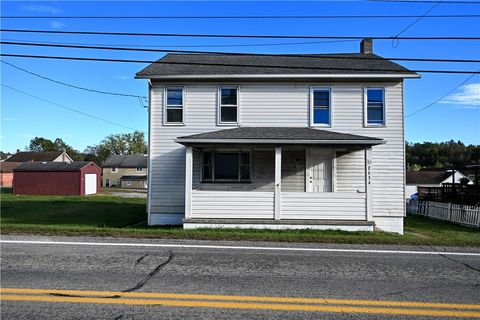 Photo of 2634 Route 119, Crabtree, PA 15624 (MLS # 1724610)