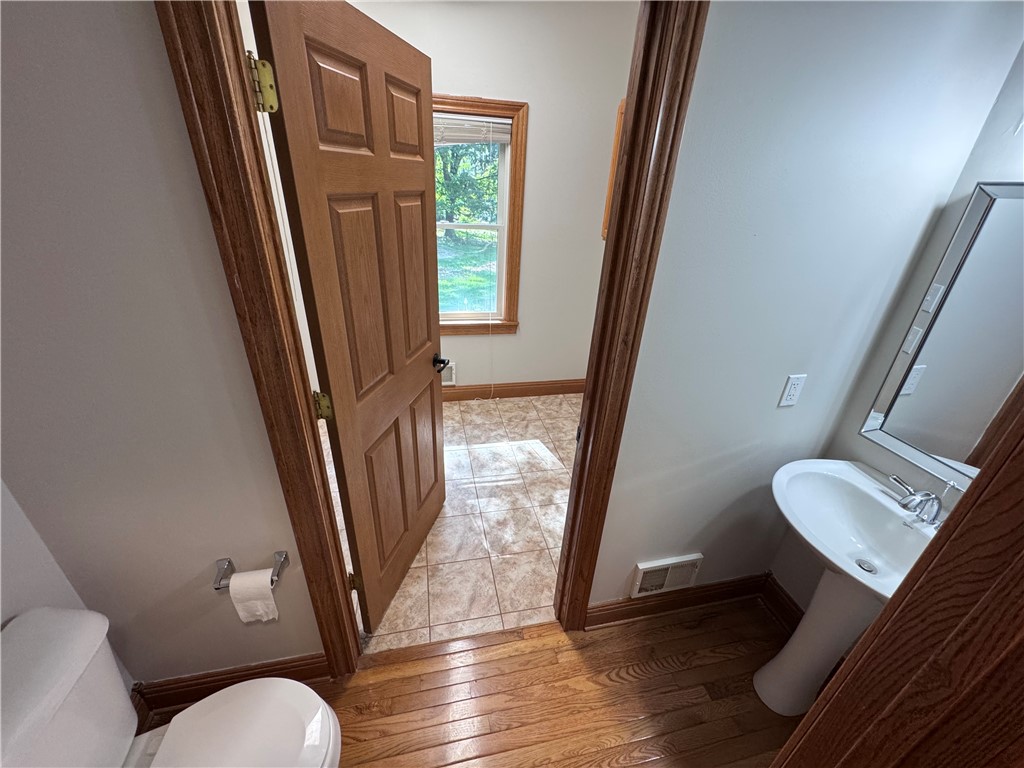 Richland, Pennsylvania 15044, United States, 5 Bedrooms Bedrooms, ,4 BathroomsBathrooms,Residential,Active,199748