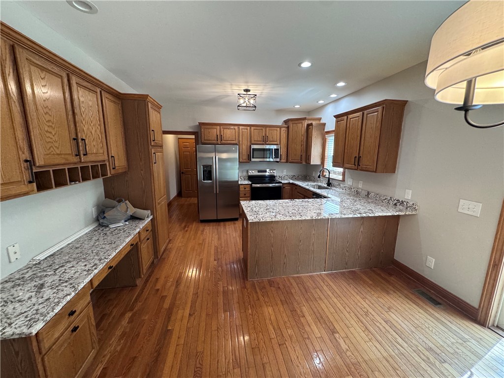 Richland, Pennsylvania 15044, United States, 5 Bedrooms Bedrooms, ,4 BathroomsBathrooms,Residential,Active,199748