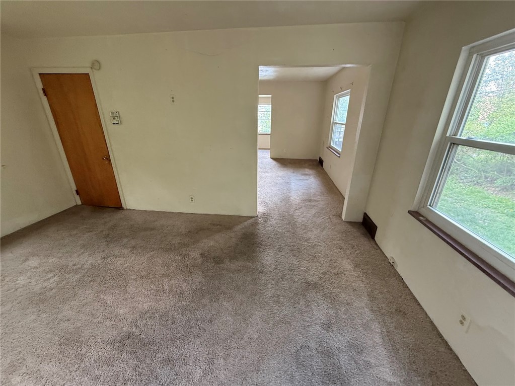 2895 Hemlock St St, Bethel Park, Pennsylvania image 6