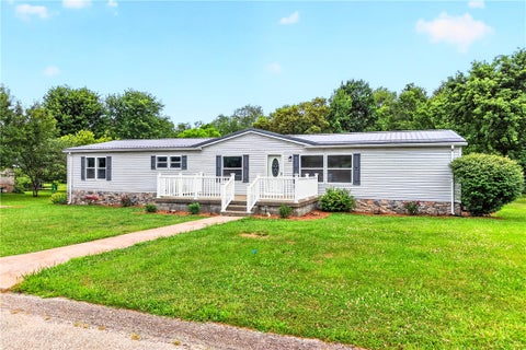 Mobile Home For Sale - 218 Florence Dr Dr<br/> Menallen Twp, PA 15401