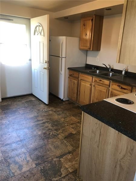 Brentwood, Pennsylvania 15227, United States, 2 Bedrooms Bedrooms, ,Residential,Active,256868