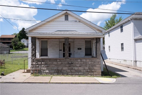 Townhouse For Sale - 123 Smith St St<br/> Canonsburg, PA 15317