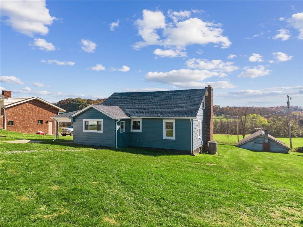 637 Hecla Rd