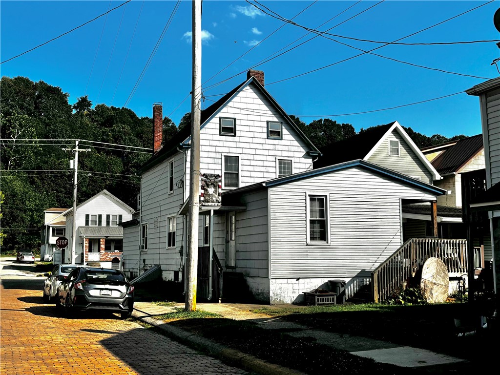 Ford City Boro, Pennsylvania 16226, United States, 5 Bedrooms Bedrooms, ,2 BathroomsBathrooms,Residential,Active,189179