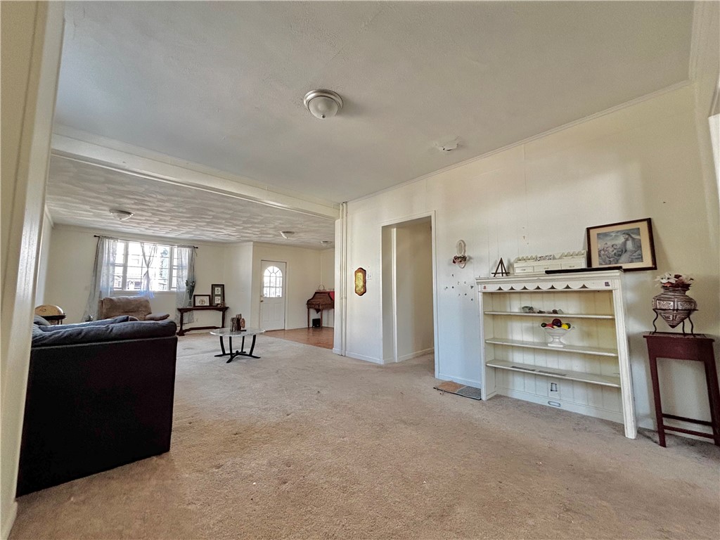 Ford City Boro, Pennsylvania 16226, United States, 5 Bedrooms Bedrooms, ,2 BathroomsBathrooms,Residential,Active,189179