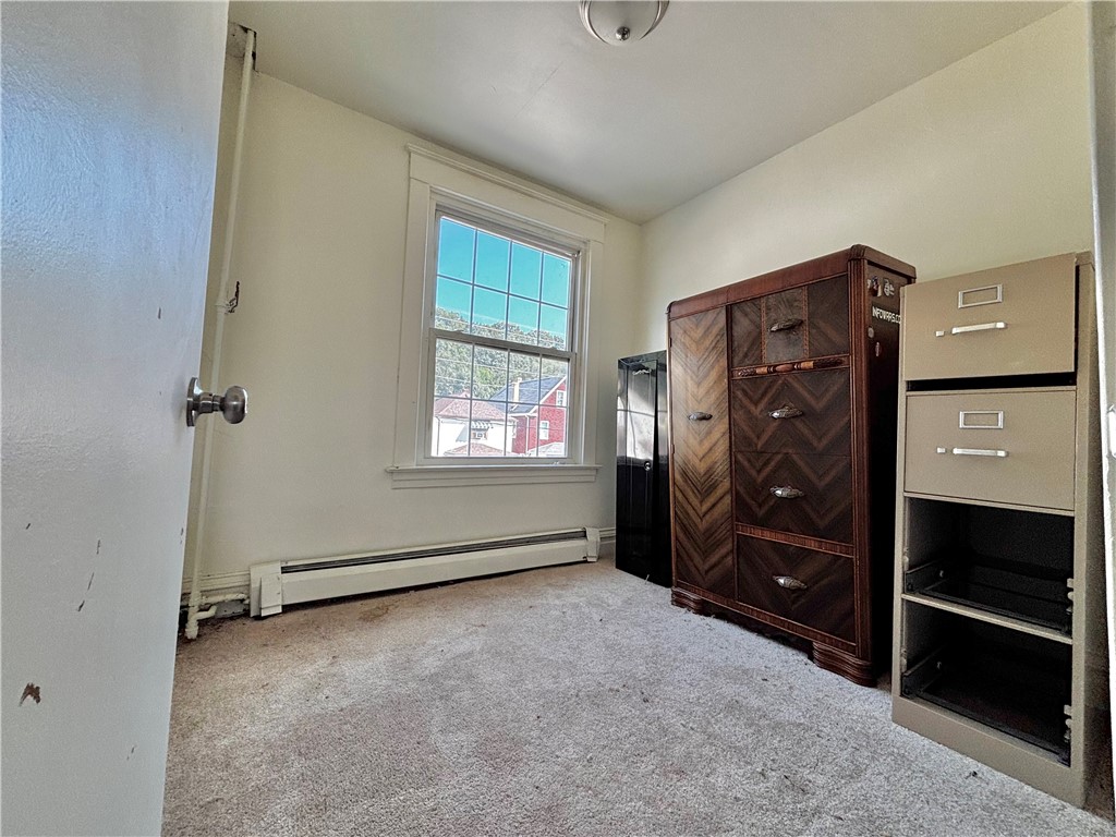 Ford City Boro, Pennsylvania 16226, United States, 5 Bedrooms Bedrooms, ,2 BathroomsBathrooms,Residential,Active,189179