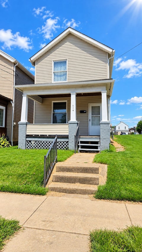 Homes For Sale - 514 Longfellow Street St<br/> Vandergrift, PA 15690