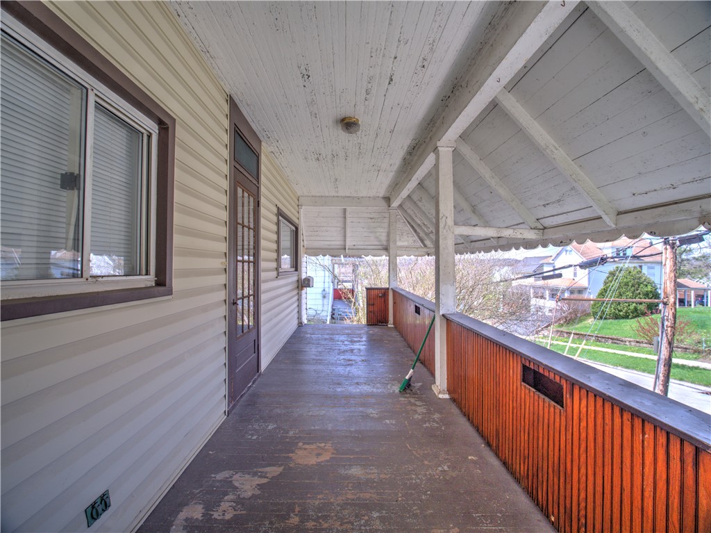 417 E Francis Ave, Connellsville, Pennsylvania image 2
