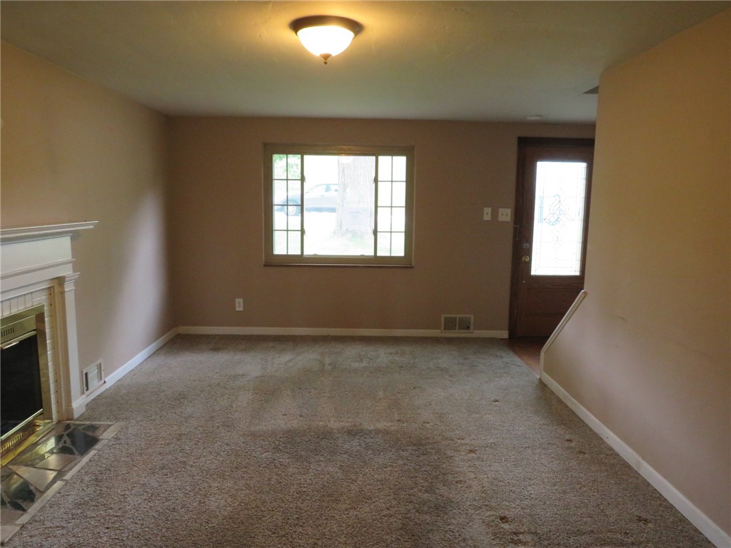 5270 Orchard Hill Dr, Whitehall, Pennsylvania image 4