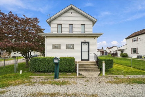 Homes For Sale - 1321 6th St St<br/> North Huntingdon, PA 15692