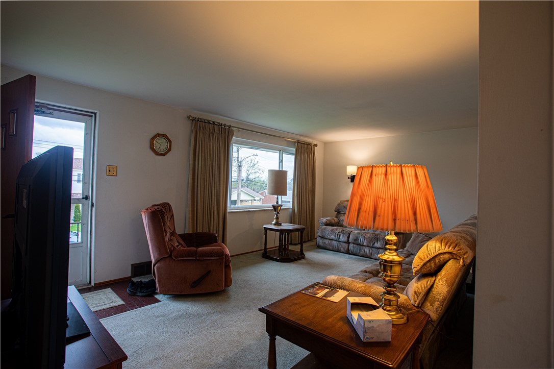 214 Skyport Rd Rd, West Mifflin, Pennsylvania image 4