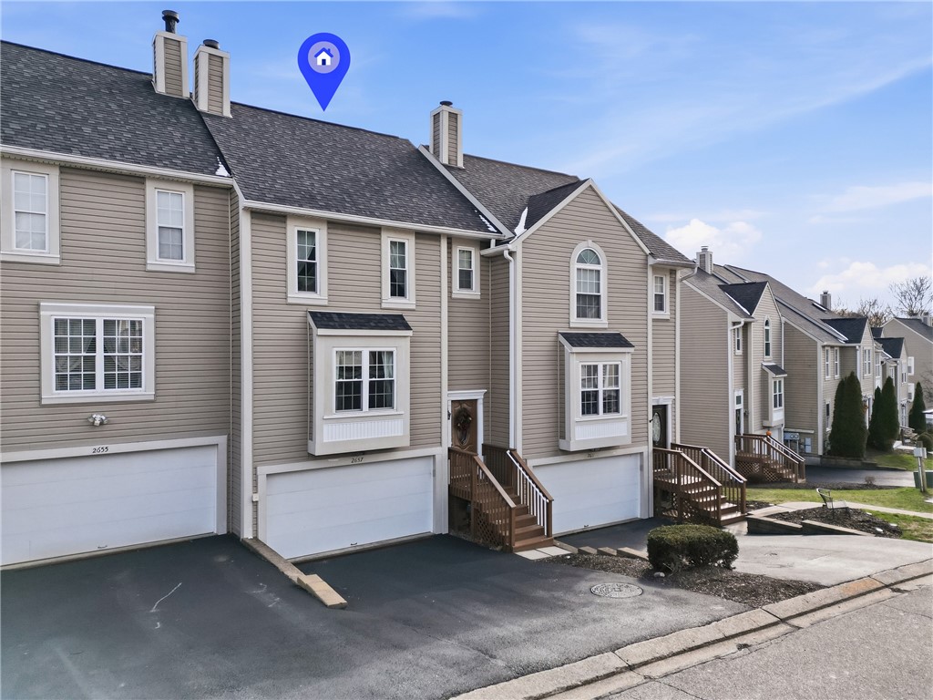 2657 Hunters Point Drive