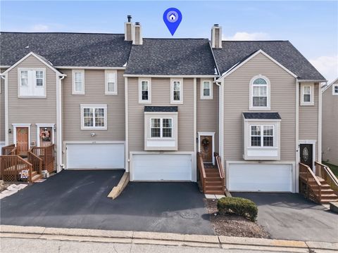 2657 Hunters Point Drive Franklin Park PA 15090