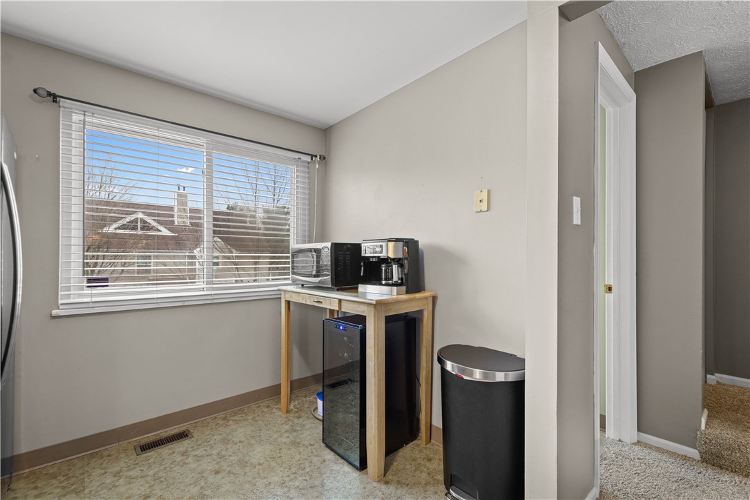 120 Old Village Ln, Bethel Park, Pennsylvania image 10