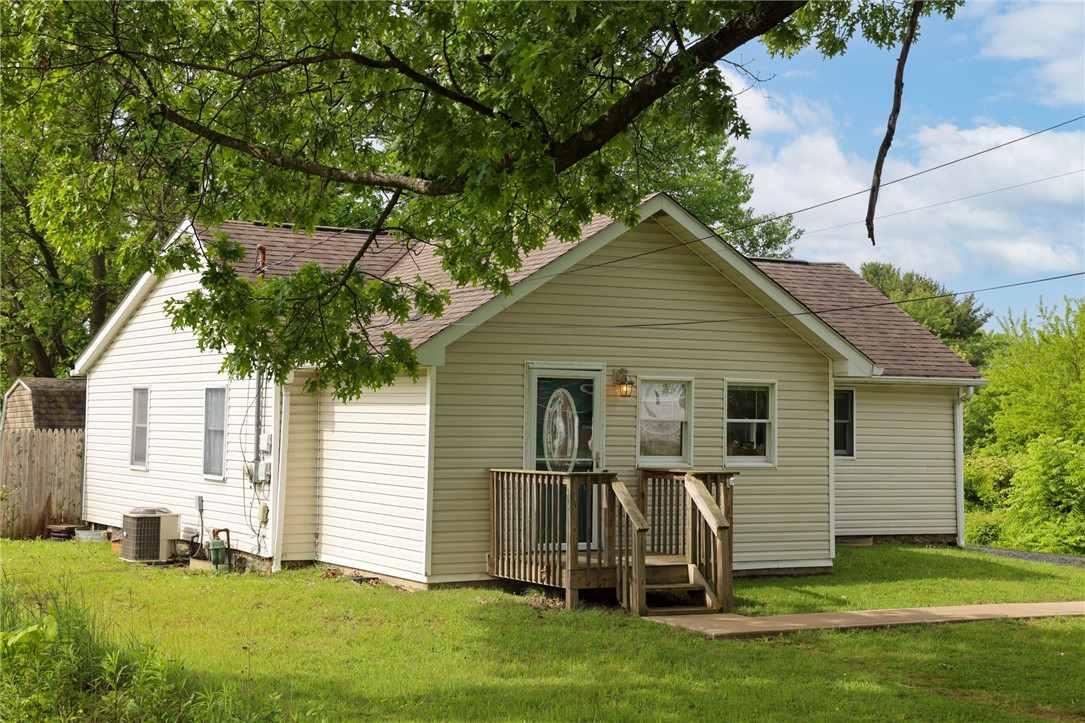 343 Whitestown Rd
