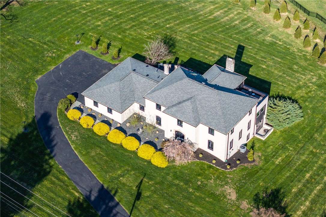 2460 Nicholson Rd
