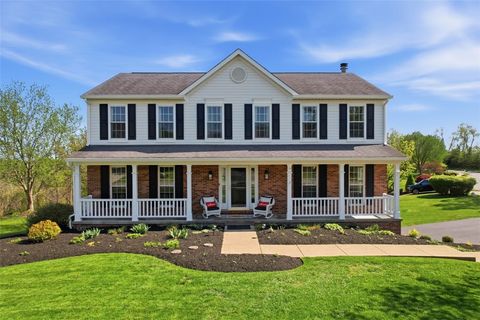 Photo of 420 Timber Lake Dr, Venetia, PA 15367 (MLS # 1750741)
