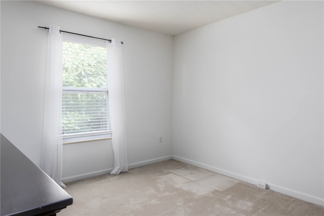 North Strabane, Pennsylvania 15317, United States, 3 Bedrooms Bedrooms, ,3 BathroomsBathrooms,Residential,Contingent,53195