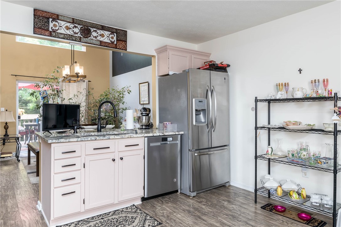 North Strabane, Pennsylvania 15317, United States, 3 Bedrooms Bedrooms, ,3 BathroomsBathrooms,Residential,Contingent,53195