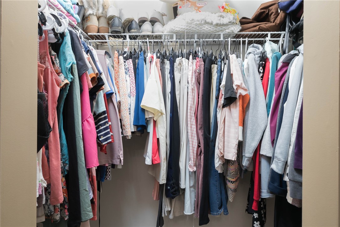 North Strabane, Pennsylvania 15317, United States, 3 Bedrooms Bedrooms, ,3 BathroomsBathrooms,Residential,Contingent,53195