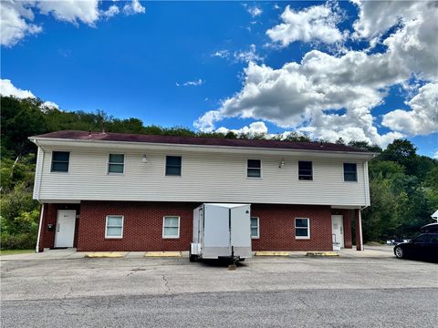 Photo of 802 Millers Run Rd, Cecil, PA 15321 (MLS # 1725734)