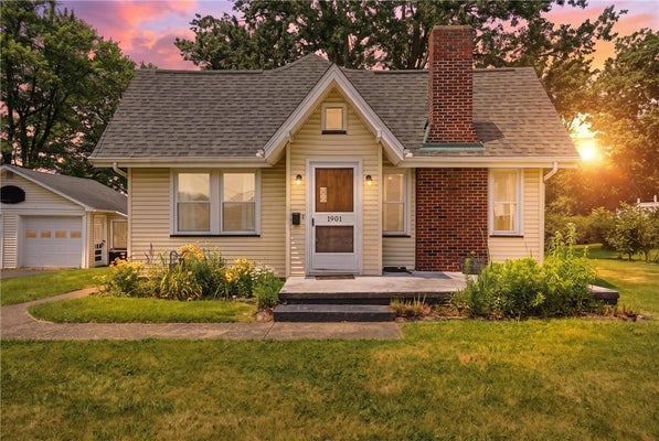 1901 LINE RD, NEW CASTLE, PA 16105 - Image 8aede118dec8d9dd69ce0fc9893e56f7/3148692058