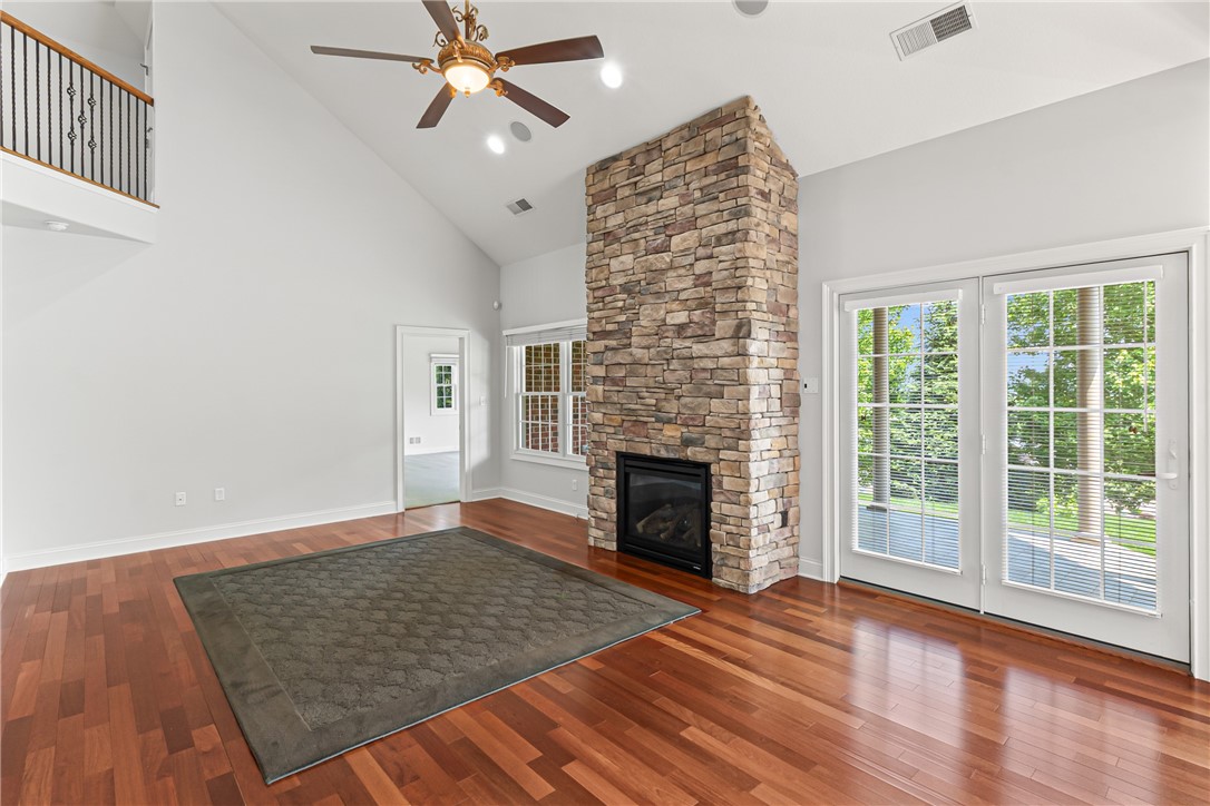 North Strabane, Pennsylvania 15317, United States, 3 Bedrooms Bedrooms, ,3 BathroomsBathrooms,Residential,Contingent,148135