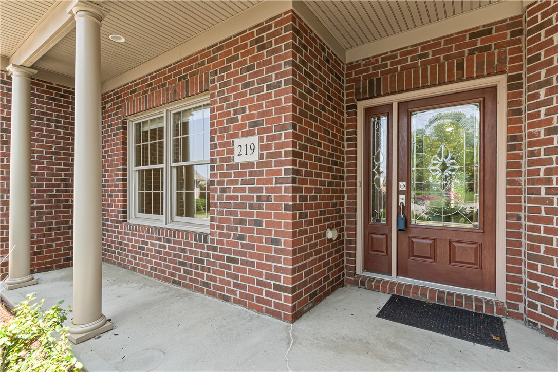 North Strabane, Pennsylvania 15317, United States, 3 Bedrooms Bedrooms, ,3 BathroomsBathrooms,Residential,Contingent,148135