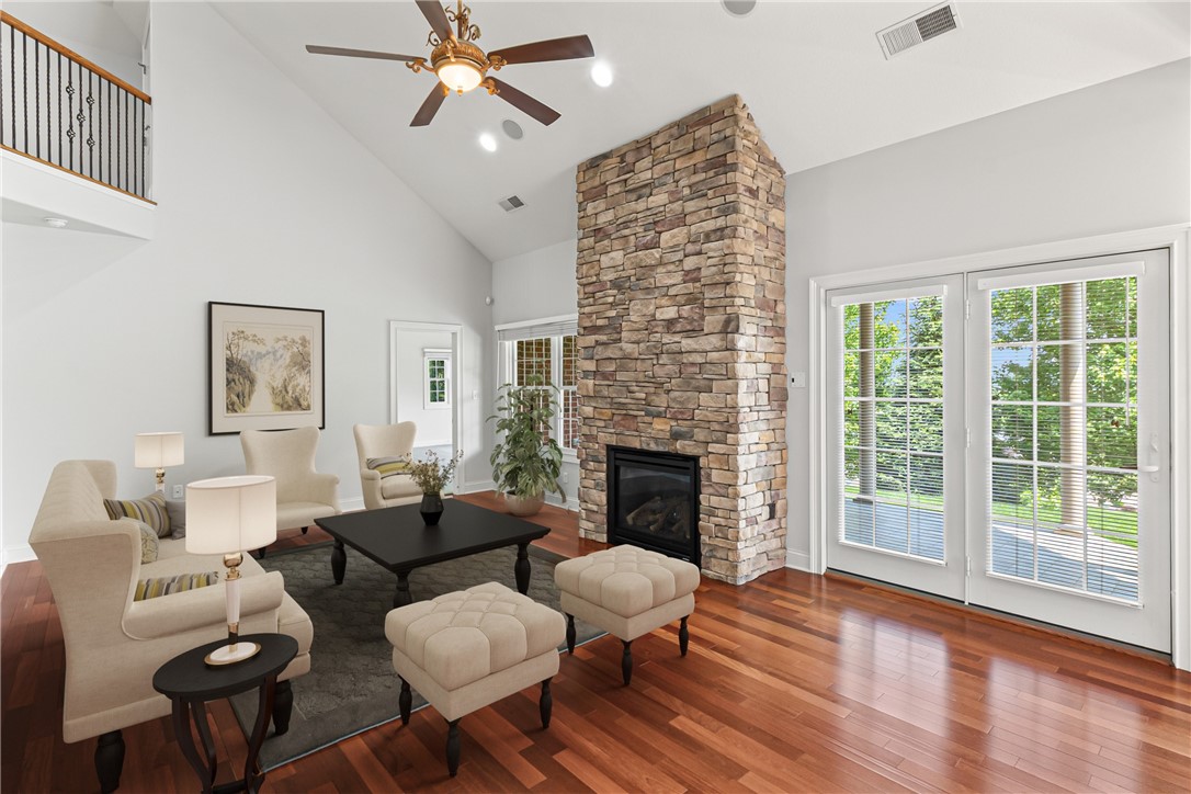 North Strabane, Pennsylvania 15317, United States, 3 Bedrooms Bedrooms, ,3 BathroomsBathrooms,Residential,Contingent,148135