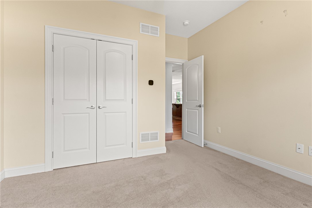 North Strabane, Pennsylvania 15317, United States, 3 Bedrooms Bedrooms, ,3 BathroomsBathrooms,Residential,Contingent,148135