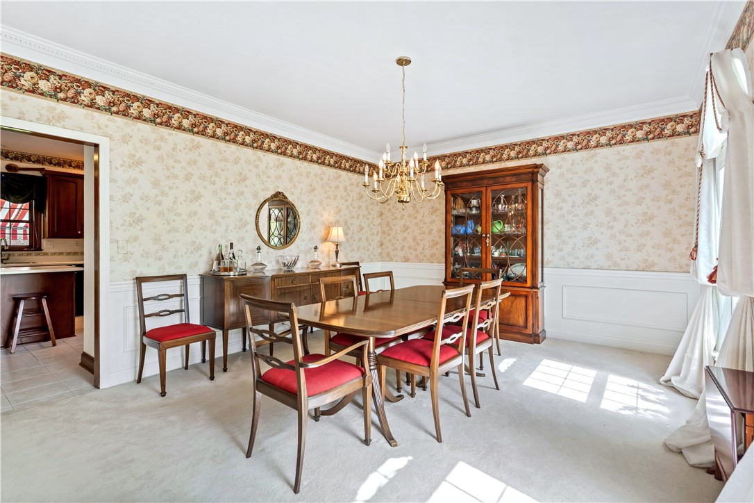 Upper St. Clair, Pennsylvania 15241, United States, 4 Bedrooms Bedrooms, ,4 BathroomsBathrooms,Residential,Active,124921