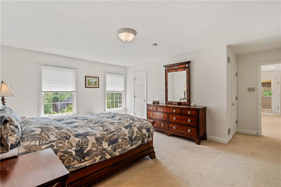 Upper St. Clair, Pennsylvania 15241, United States, 4 Bedrooms Bedrooms, ,4 BathroomsBathrooms,Residential,Active,124921