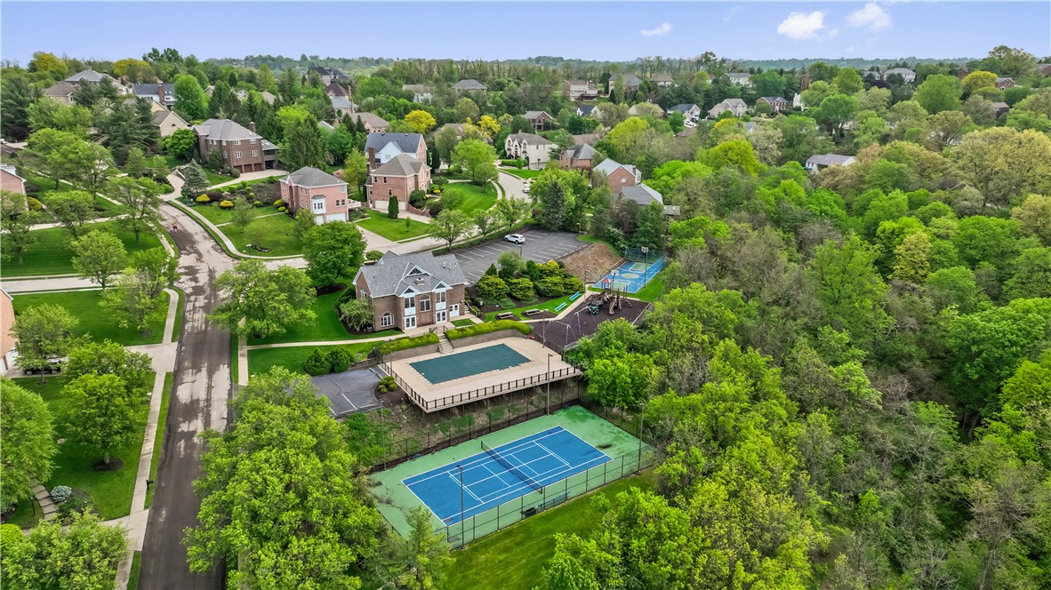 Upper St. Clair, Pennsylvania 15241, United States, 4 Bedrooms Bedrooms, ,4 BathroomsBathrooms,Residential,Active,124921