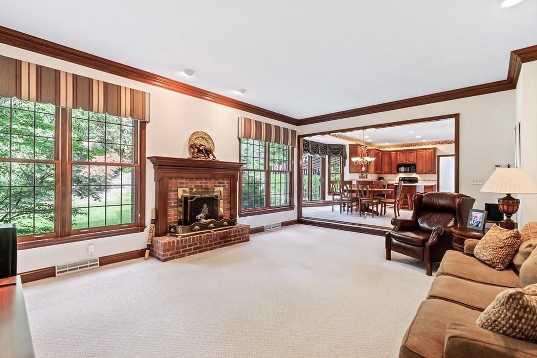 Upper St. Clair, Pennsylvania 15241, United States, 4 Bedrooms Bedrooms, ,4 BathroomsBathrooms,Residential,Active,124921