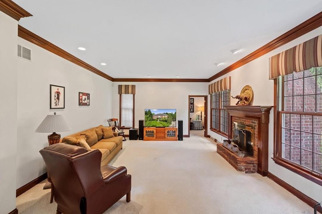 Upper St. Clair, Pennsylvania 15241, United States, 4 Bedrooms Bedrooms, ,4 BathroomsBathrooms,Residential,Active,124921