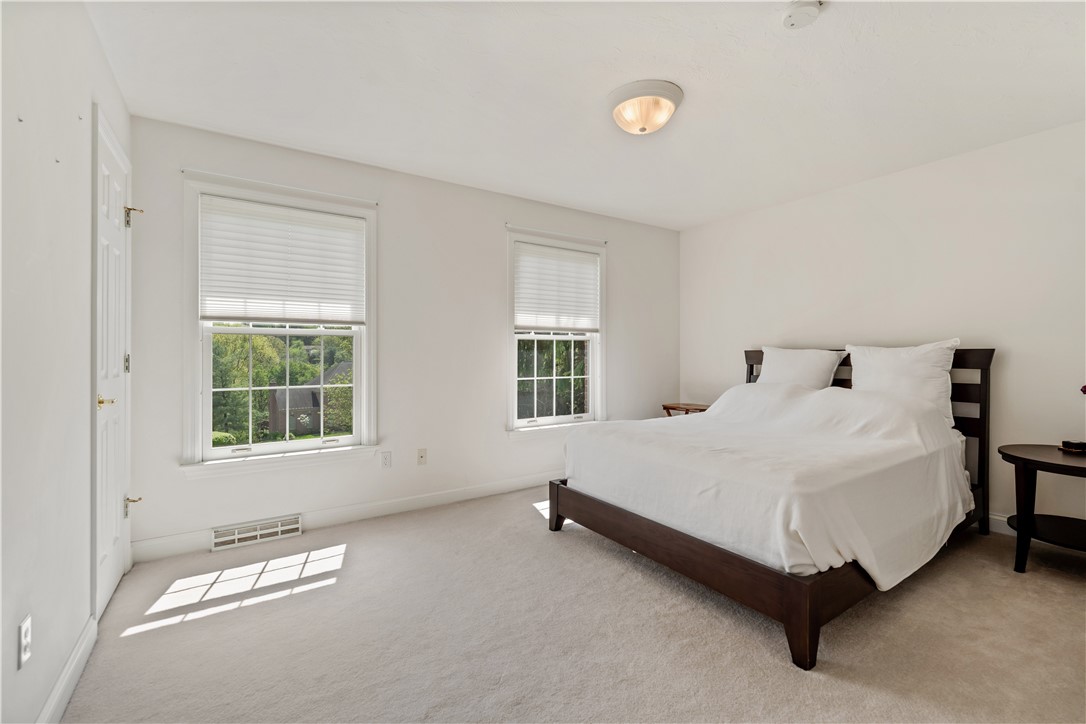 Upper St. Clair, Pennsylvania 15241, United States, 4 Bedrooms Bedrooms, ,4 BathroomsBathrooms,Residential,Active,124921